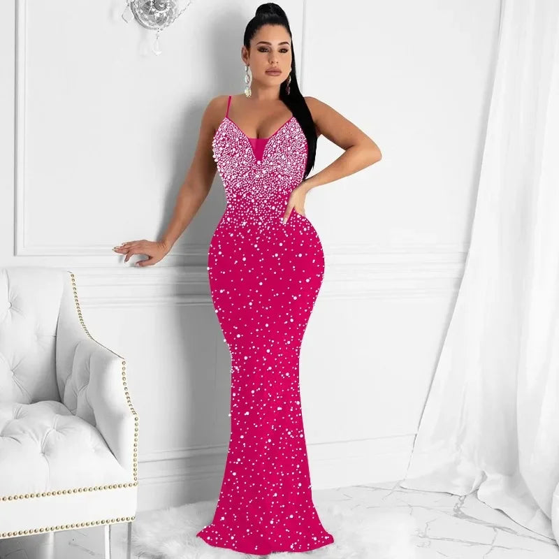Vestido Longo Sereia com Brilhantes e Decote Elegante