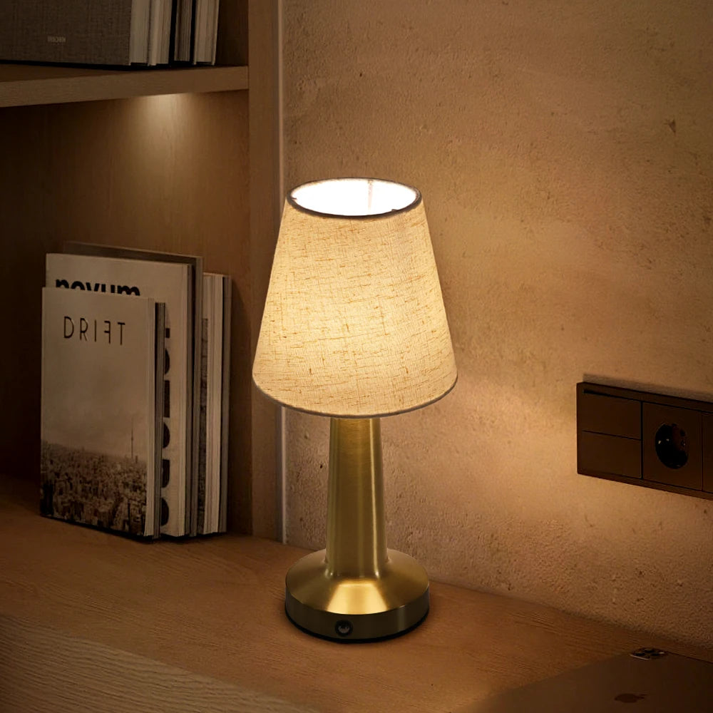 Candeeiro de Mesa LED Touch Recarregável com Abajur Premium