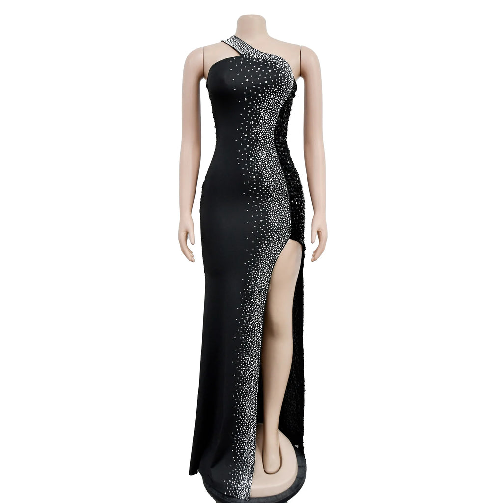 Vestido Longo de Festa de Ombro Único com Brilhantes e Abertura Lateral
