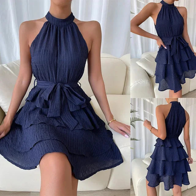 Vestido Curto Elegante com Decote Halter