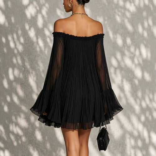 Vestido Elegante Curto com Ombros Descobertos e Mangas Transparentes