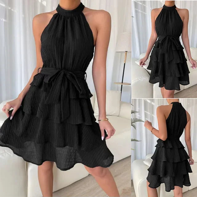 Vestido Curto Elegante com Decote Halter