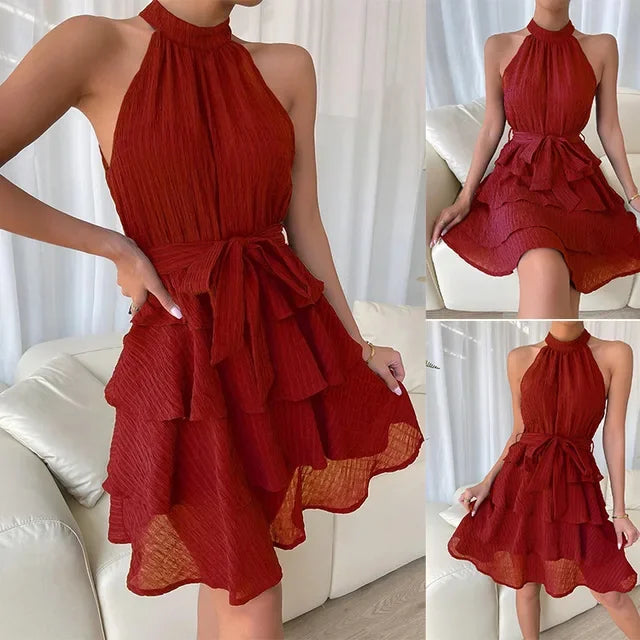 Vestido Curto Elegante com Decote Halter